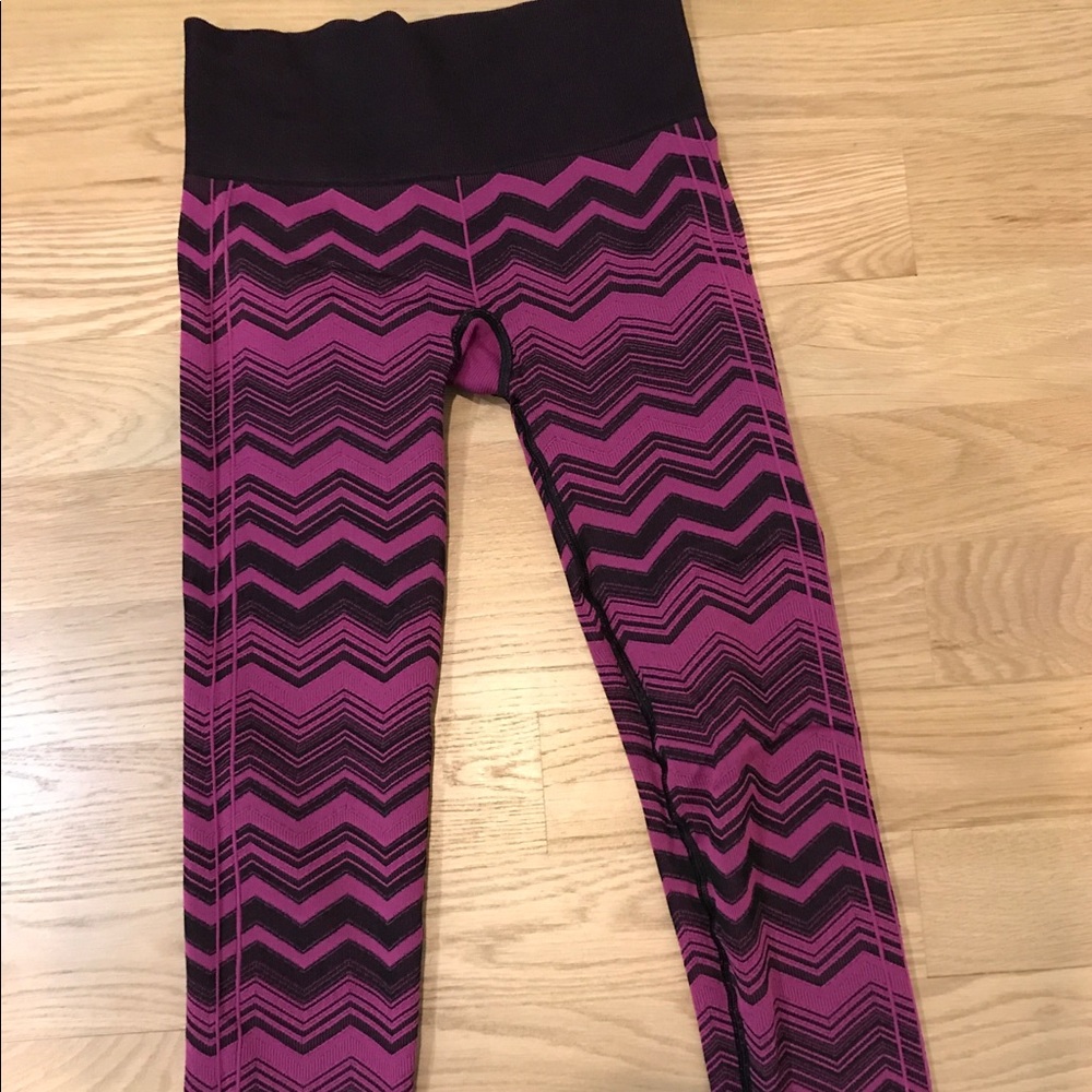 Lululemon Cropped Purple Legging